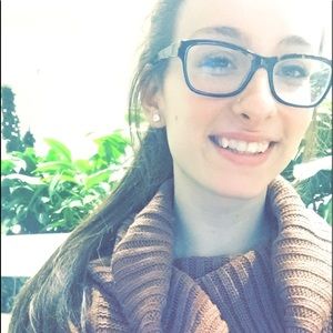 Meet your Posher, Paige